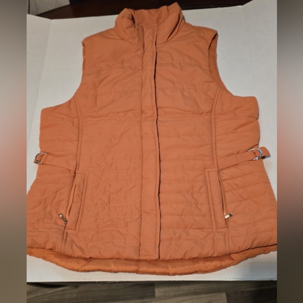 Women's Orange Quilted Vest - Picture 3 of 16